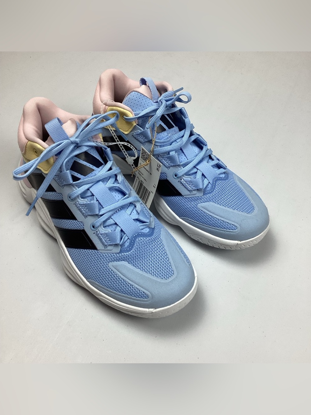 Adidas Court Stabil Athletic Shoe Sneakers Size 9 NEW! Retail $80